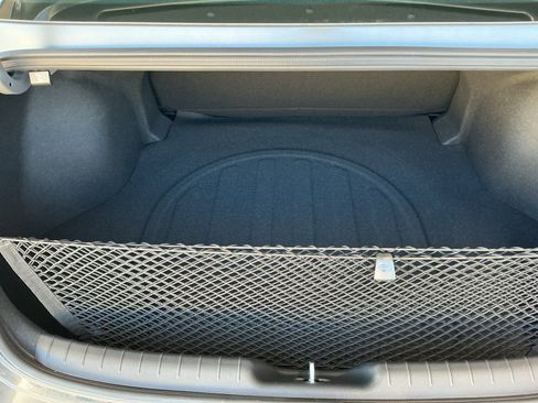 New 2026 Hyundai Elantra SE FWD image 17