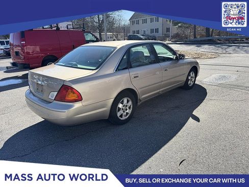Used 2001 Toyota Avalon XL image 3