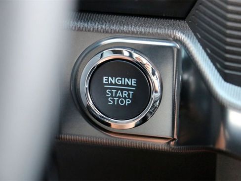 New 2025 Ford F150 Lariat w/ Equipment Group 502A High image 17