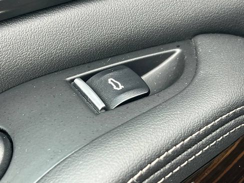 Used 2026 BMW X5 xDrive40i AWD/4WD image 17