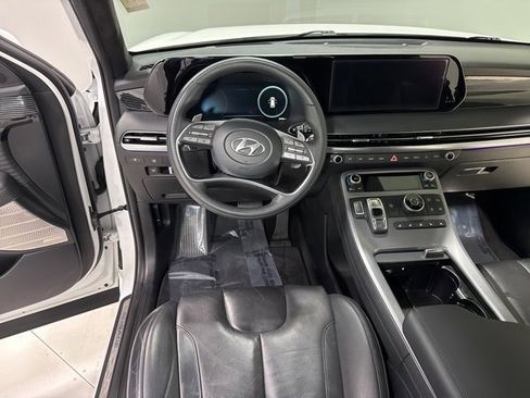 Used 2023 Hyundai Palisade Calligraphy image 17