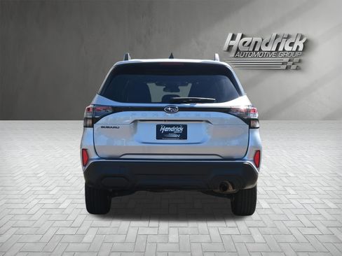 Certified 2025 Subaru Forester Premium AWD/4WD image 8