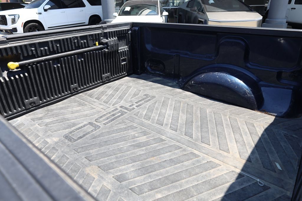 Used 2014 Ford F150 Lariat w/ Equipment Group 502A Luxury AWD/4WD image 21