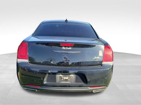Used 2022 Chrysler 300 Touring L w/ Popular Equipment Group RWD image 14