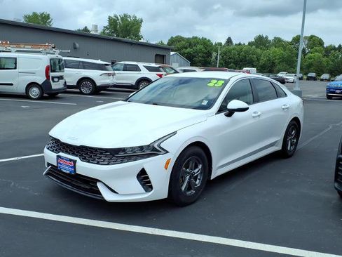 Used 2023 Kia K5 LXS FWD image 3