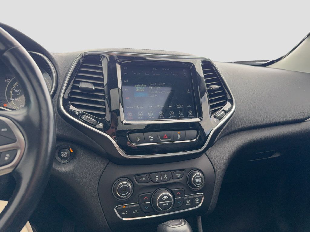 Used 2021 Jeep Cherokee Limited AWD/4WD image 19