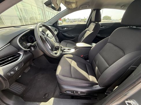 Used 2024 Chevrolet Malibu LT FWD image 9