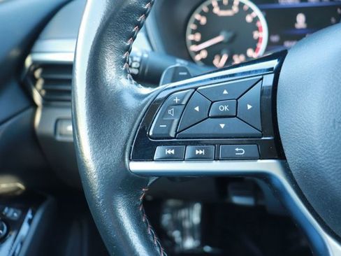 Used 2023 Nissan Altima 2.5 SR image 17