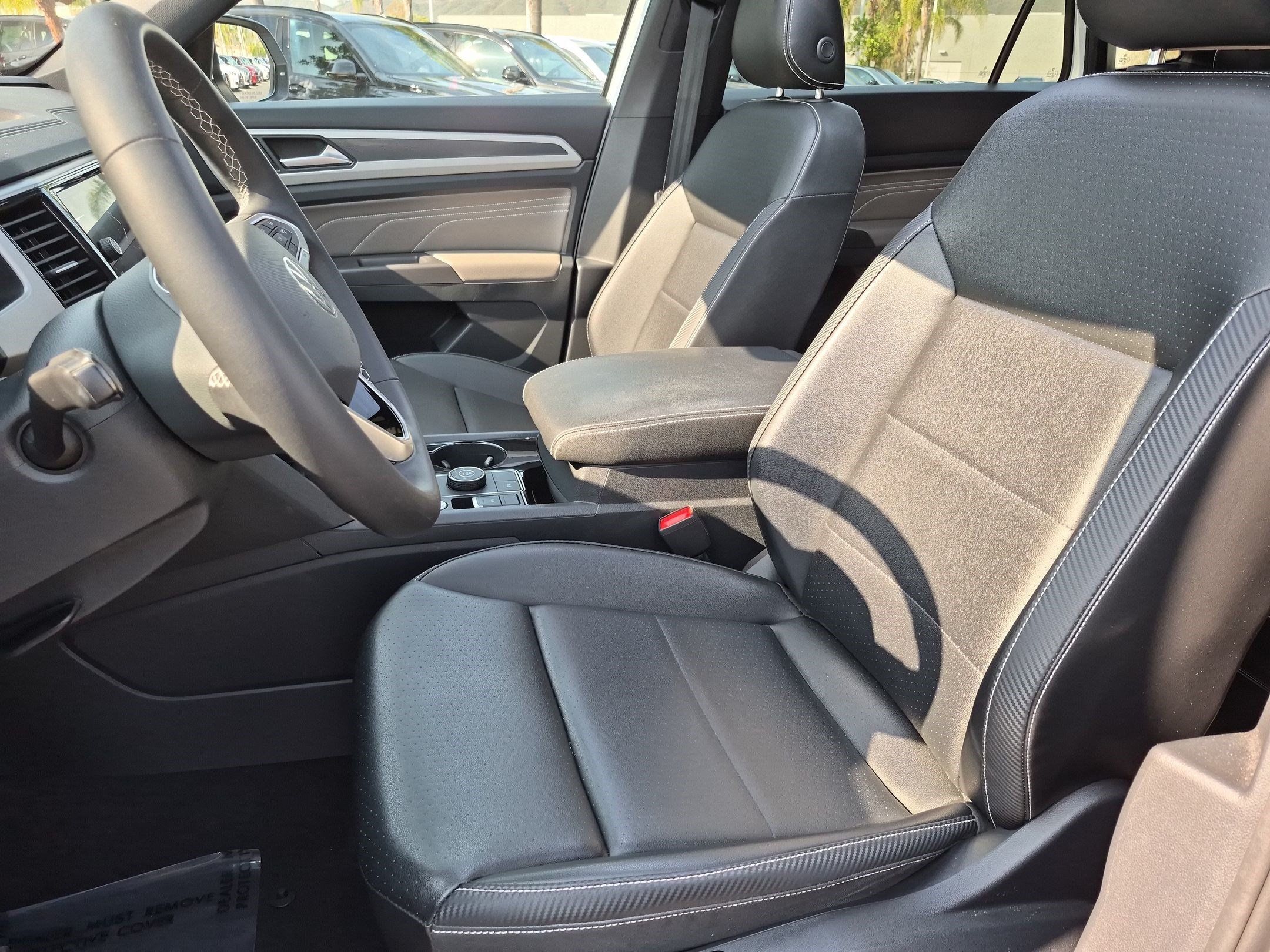 Used 2022 Volkswagen Atlas Cross Sport SEL AWD/4WD image 16