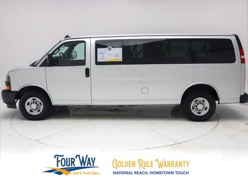 Used 2019 Chevrolet Express 3500 LS RWD image 7