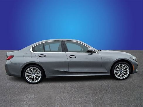Used 2024 BMW 330e xDrive image 4