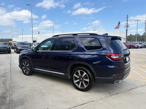 Certified 2024 Honda Pilot Touring image 6