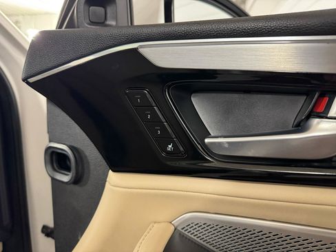 Used 2023 Acura MDX SH-AWD w/ Technology Package image 48