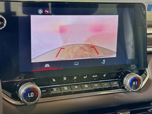 New 2026 GMC Canyon Elevation w/ Convenience Package RWD image 9