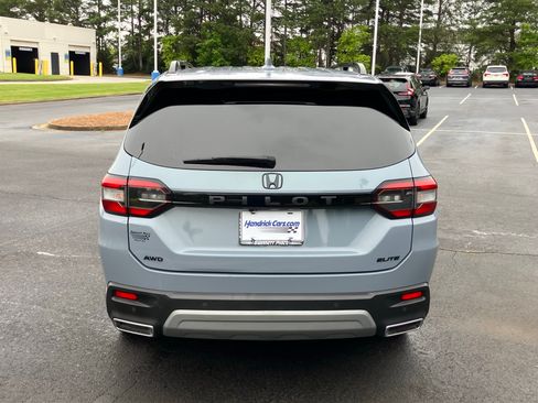 Certified 2024 Honda Pilot Elite image 9