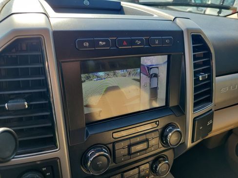 Used 2020 Ford F250 Lariat w/ Lariat Value Package AWD/4WD image 30