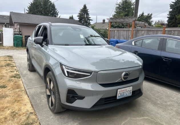 Used 2024 Volvo XC40 Recharge Ultimate w/ Protection Package Premier AWD/4WD image 8