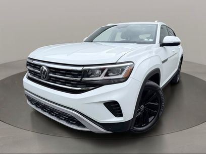 Used 2023 Volkswagen Atlas Cross Sport SE w/ Panoramic Sunroof Package