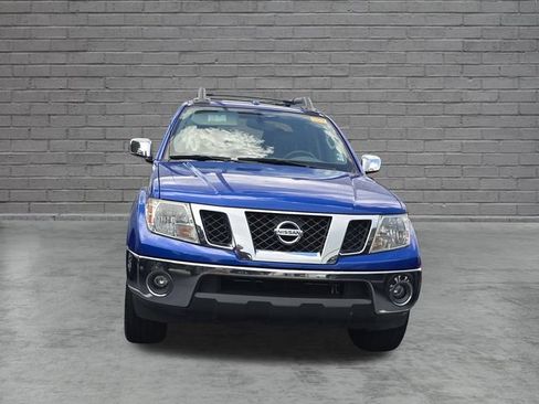Used 2012 Nissan Frontier SL RWD image 2