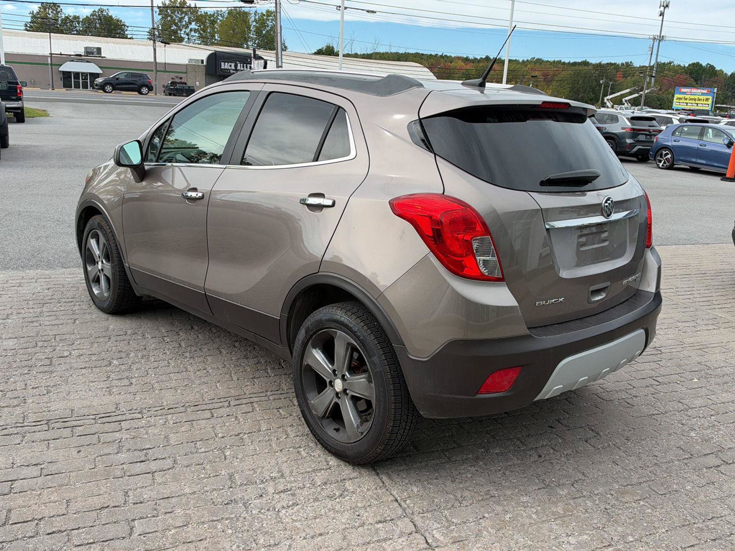 Used 2013 Buick Encore Convenience AWD/4WD image 2