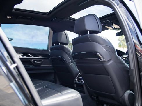 Used 2020 BMW 740i w/ M Sport Package RWD image 32