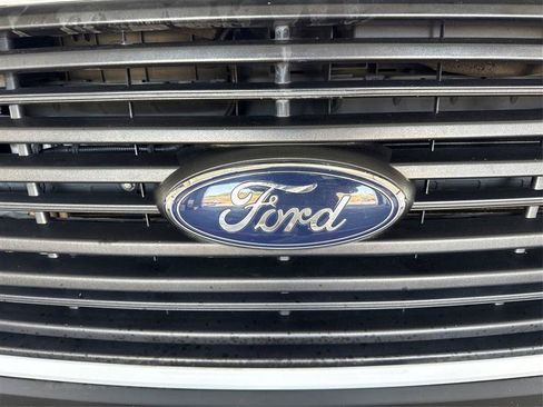 Used 2019 Ford Transit 350 148 Medium Roof RWD image 24