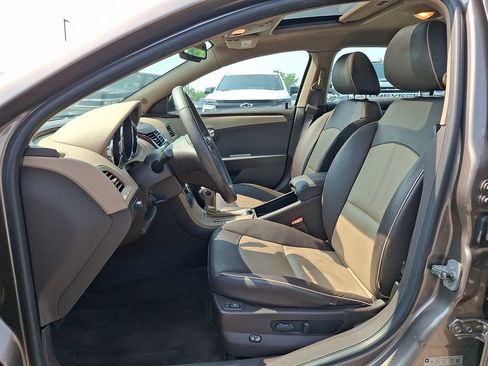 Used 2011 Chevrolet Malibu LTZ FWD image 14