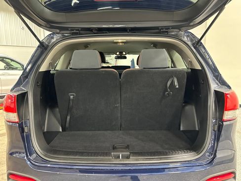 Used 2018 Kia Sorento AWD image 25