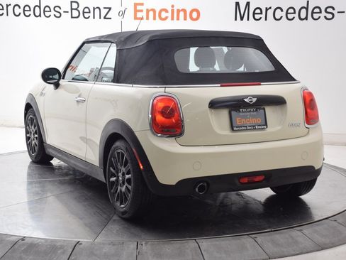 Used 2018 MINI Cooper Convertible image 4