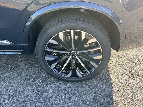 New 2026 Volvo XC90 B6 Ultra image 11