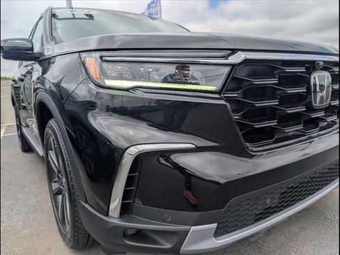 Used 2023 Honda Pilot Elite image 19