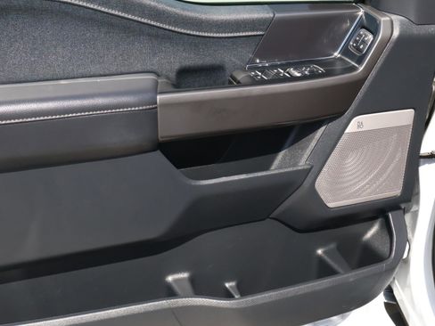 Used 2025 Ford F150 Lariat w/ Equipment Group 501A Mid image 18