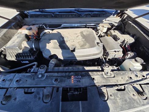 Used 2020 Chevrolet Colorado Z71 w/ Z71 Midnight Edition image 32