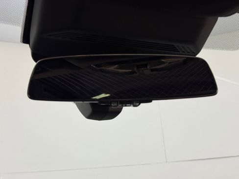 Used 2023 BMW i7 xDrive60 w/ Executive Package 2 image 40