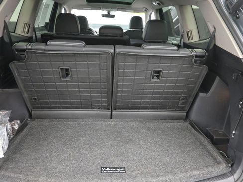 Used 2023 Volkswagen Atlas SE w/ Panoramic Sunroof Package image 10