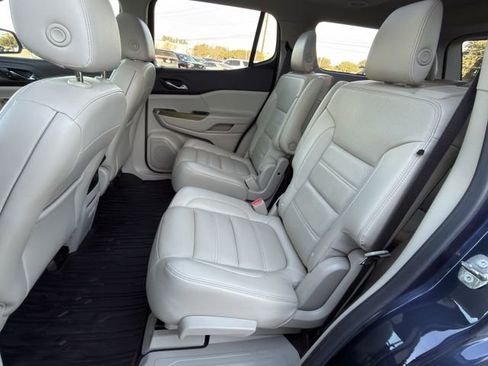 Used 2019 GMC Acadia Denali image 29