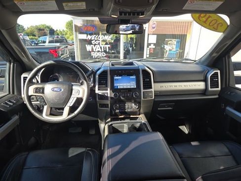 Used 2019 Ford F250 Lariat w/ Lariat Ultimate Package image 33