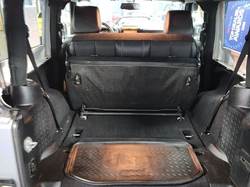 Used 2017 Jeep Wrangler Sahara image 66