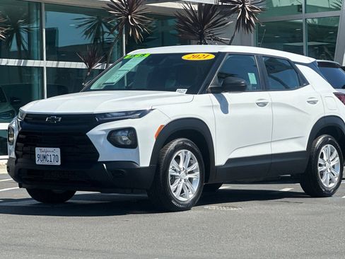 Used 2021 Chevrolet TrailBlazer LS w/ LPO, Blackout Package image 8