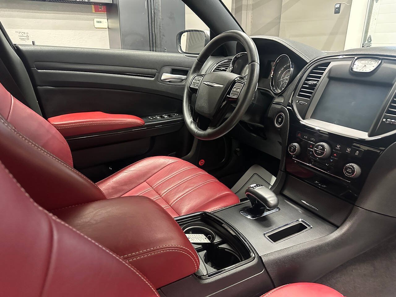 Used 2013 Chrysler 300 S RWD image 30