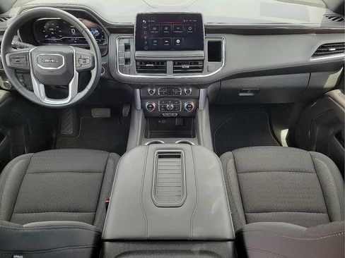 Used 2024 GMC Yukon SLE RWD image 12