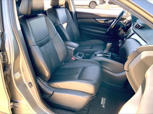 Used 2021 Nissan Rogue Sport SL image 8