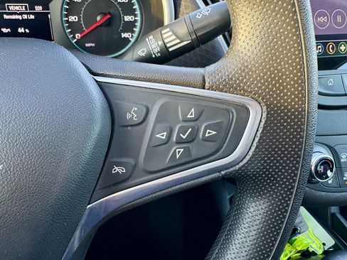 Used 2022 Chevrolet Malibu LT image 17