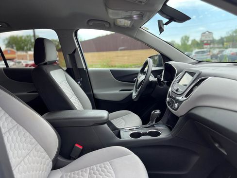 Used 2019 Chevrolet Equinox LS w/ LS Convenience Package FWD image 44