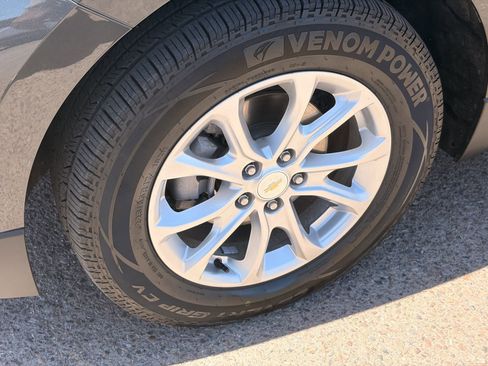 Used 2021 Chevrolet Equinox LT AWD/4WD image 5