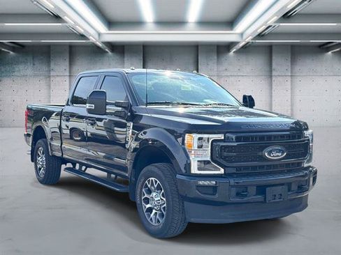Used 2022 Ford F250 Lariat w/ Lariat Ultimate Package AWD/4WD image 3