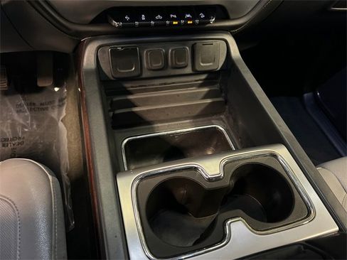 Used 2018 GMC Sierra 1500 SLT image 25