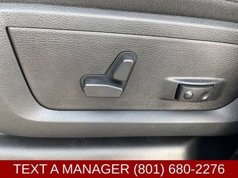 New 2026 RAM 3500 Big Horn AWD/4WD image 19
