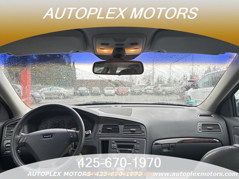 Used 2001 Volvo S60 2.4T FWD image 9