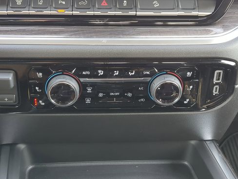 New 2026 Chevrolet Silverado 3500 LTZ w/ LTZ Convenience Package image 17